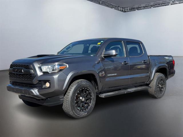 2016 Toyota Tacoma TRD Sport 8