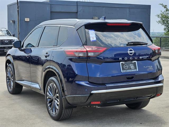 2024 Nissan Rogue Platinum 3