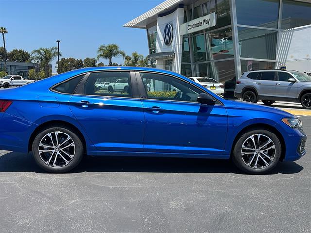 2024 Volkswagen Jetta Sport 10