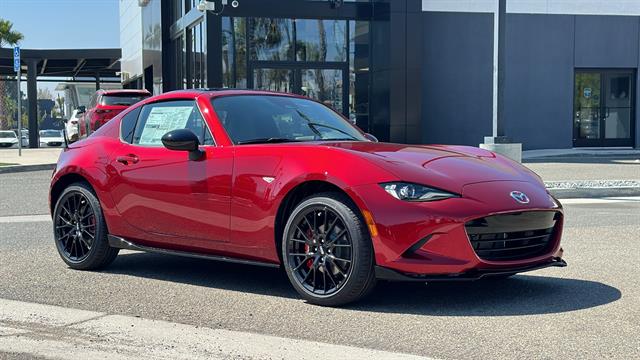 2024 Mazda MX-5 Miata RF Club 2