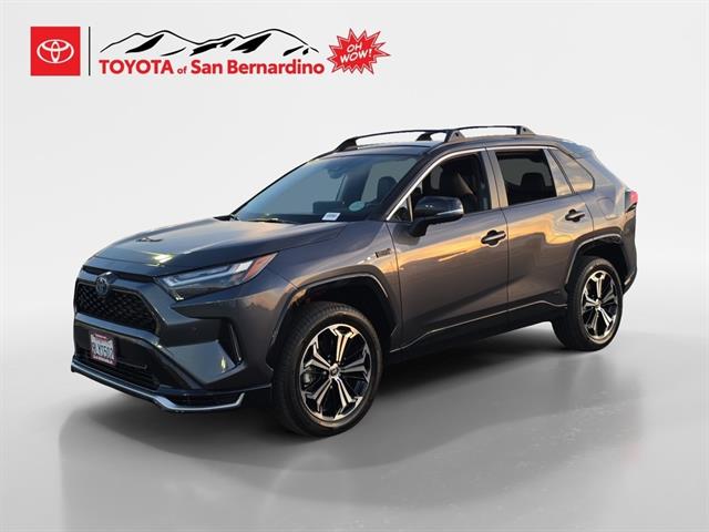 2024 Toyota RAV4 XSE's photo