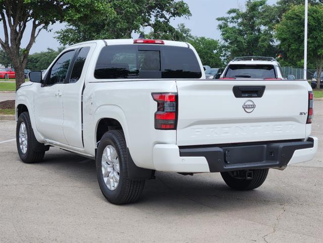 2024 Nissan Frontier SV 4