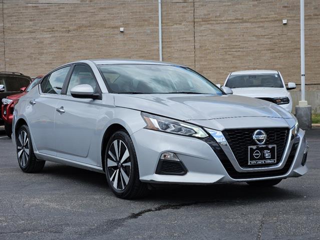 2021 Nissan Altima 2.5 SV 2