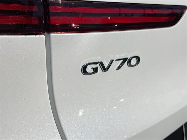 2025 Genesis GV70 2.5T AWD 30