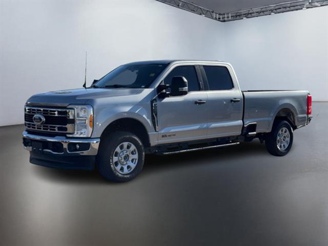 2023 Ford Super Duty F-250 SRW XLT 10