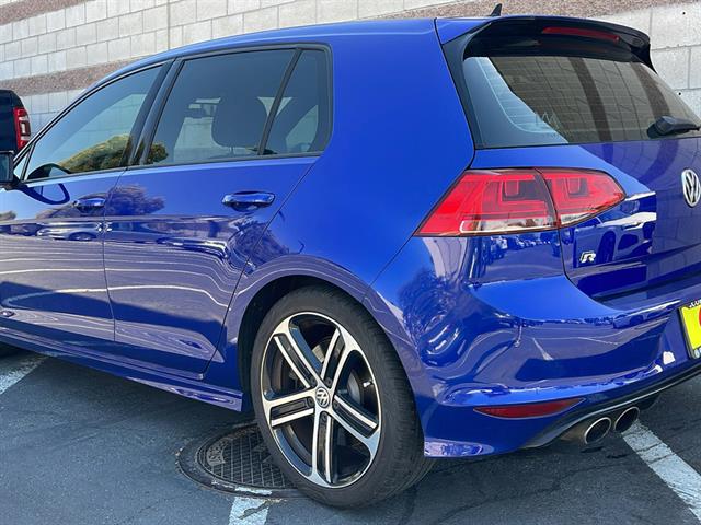 2016 Volkswagen Golf R Base 5