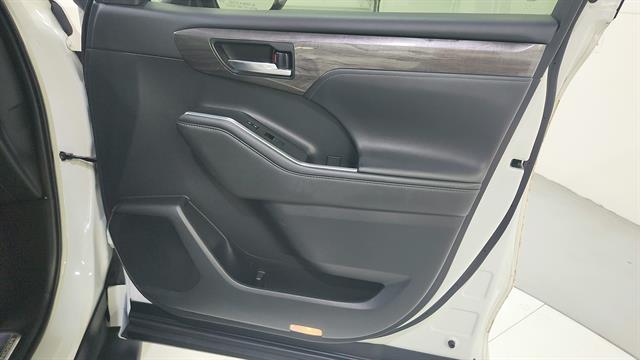 car-gallery-28