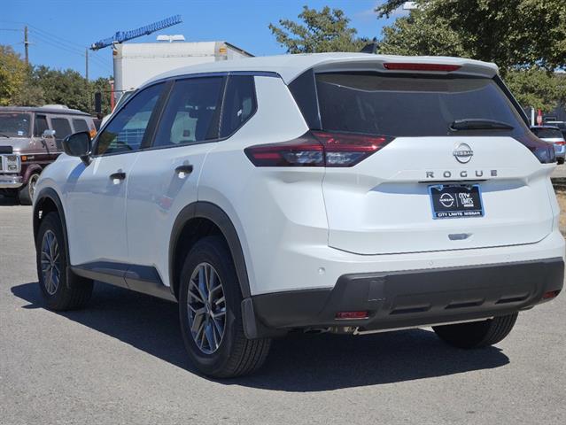 2025 Nissan Rogue S 5