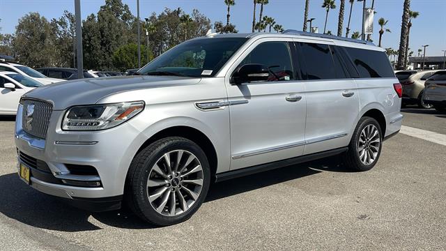 2019 Lincoln Navigator L Select 13