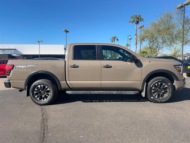 2021 Nissan Titan PRO-4X 10