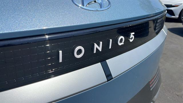 2024 Hyundai IONIQ 5 SEL 28