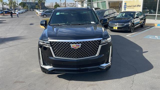 2022 Cadillac Escalade ESV Premium Luxury 2