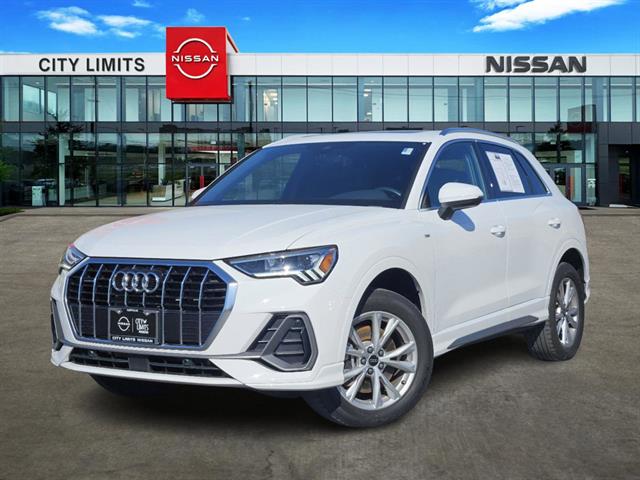 2023 Audi Q3 S line Premium 1