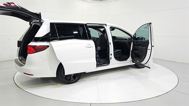 car-gallery-32