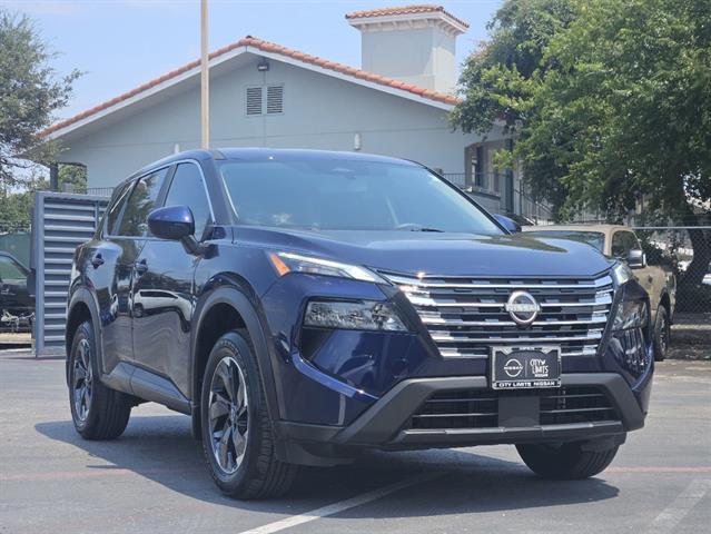 2024 Nissan Rogue SV 2