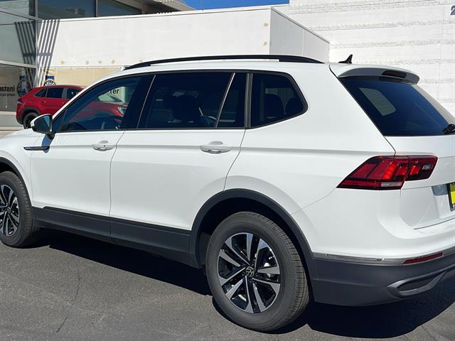 2024 Volkswagen Tiguan S 11