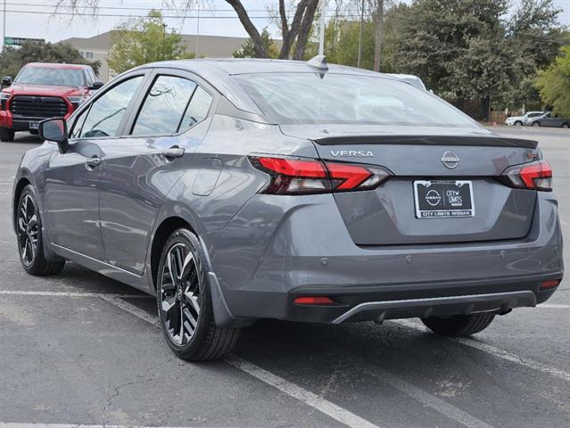 2023 Nissan Versa SR 3