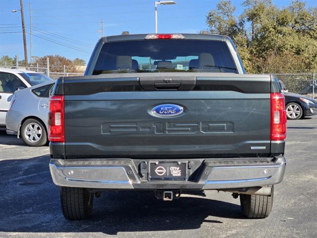 2021 Ford F-150 XLT 4