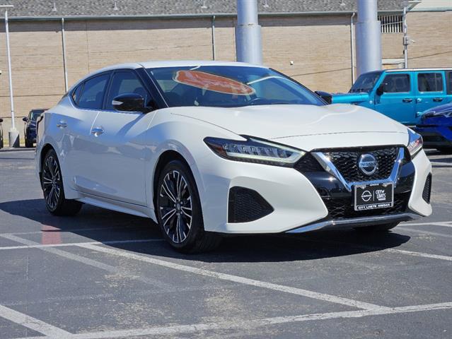 2021 Nissan Maxima SV 2