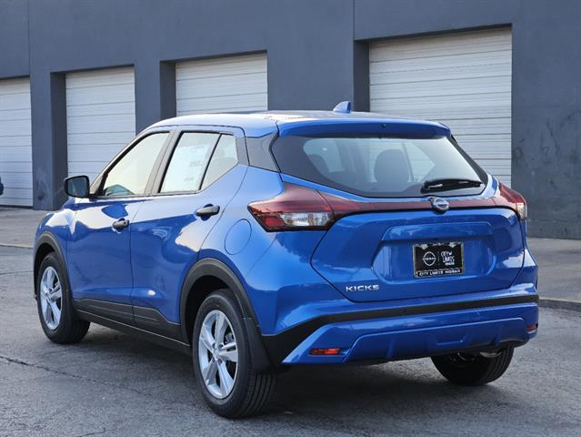 2024 Nissan Kicks S 5