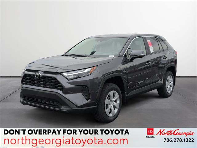 2025 Toyota RAV4 LE's photo