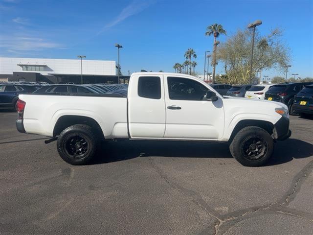 2018 Toyota Tacoma SR 9