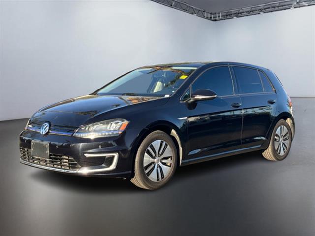 2016 Volkswagen e-Golf SEL Premium 8