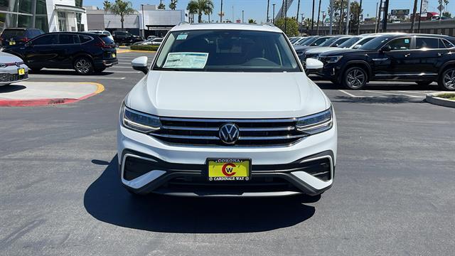 2024 Volkswagen Tiguan SE 12