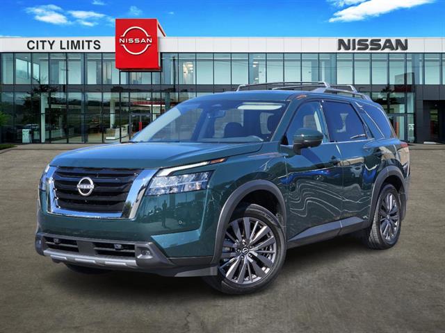 2024 Nissan Pathfinder SL 1