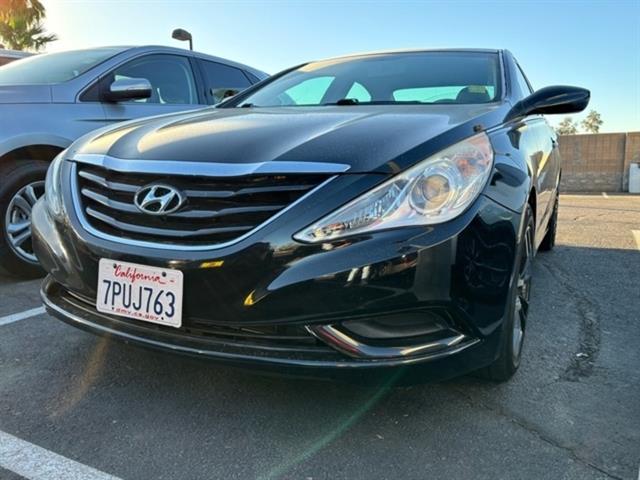 2012 Hyundai Sonata GL 6