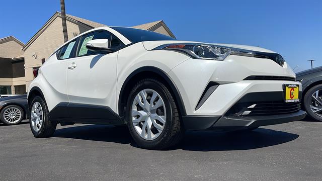 2019 Toyota C-HR XLE 5