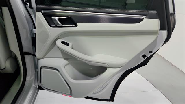 car-gallery-31