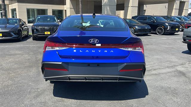 2024 Hyundai Elantra SEL 9