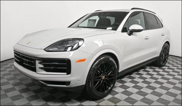 2025 Porsche Cayenne AWD SUV