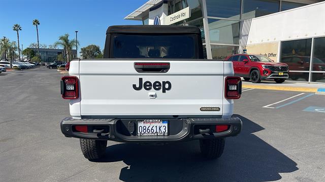 2021 Jeep Gladiator Freedom 8