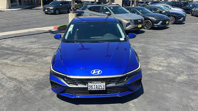 2024 Hyundai Elantra SEL 2