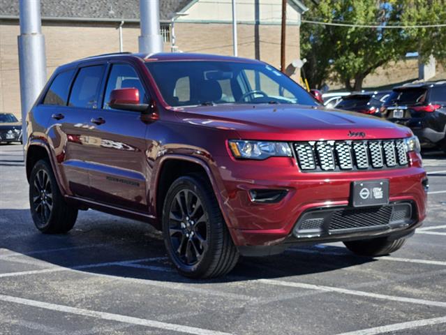 2020 Jeep Grand Cherokee Altitude 2