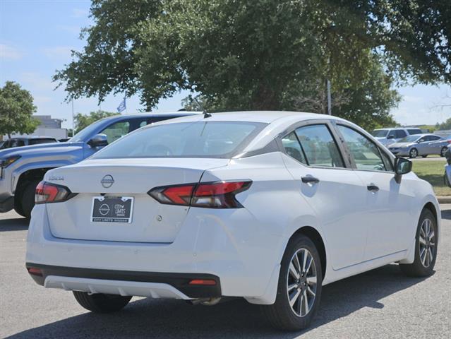 2024 Nissan Versa S 5