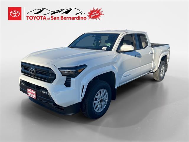 2025 Toyota Tacoma SR5's photo