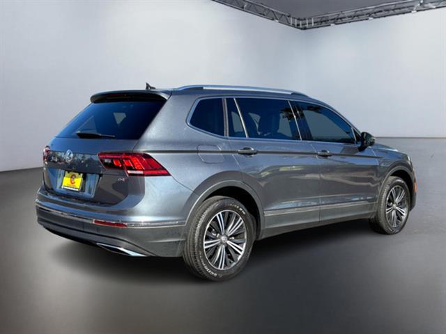 2018 Volkswagen Tiguan 2.0T SEL 4