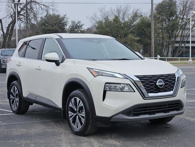 2023 Nissan Rogue SV 2