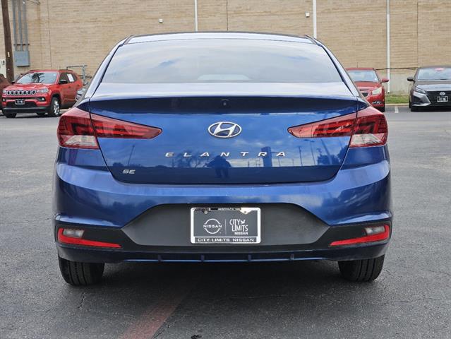 2019 Hyundai Elantra SE 4