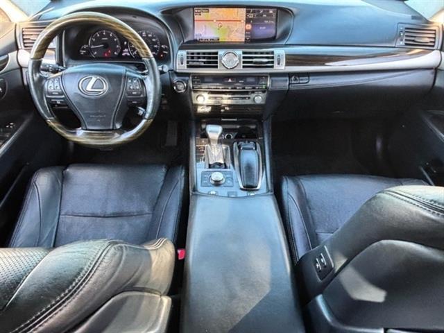 2015 Lexus LS 460 Base 16