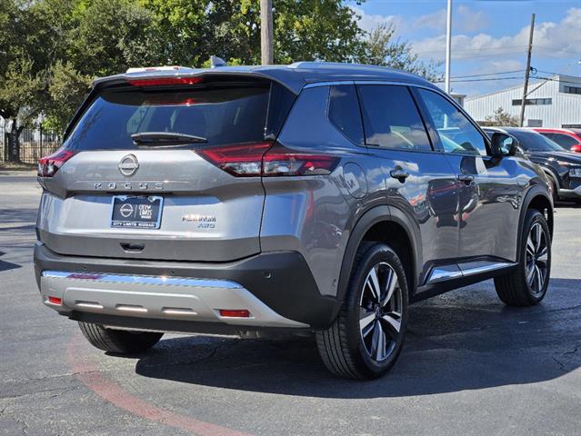 2023 Nissan Rogue Platinum 5