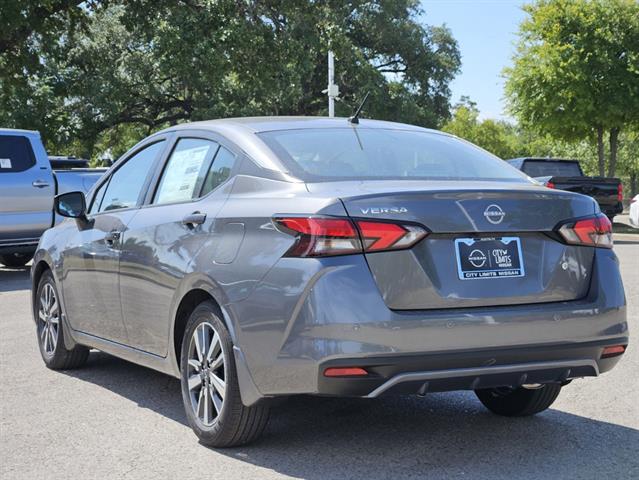 2024 Nissan Versa S 4