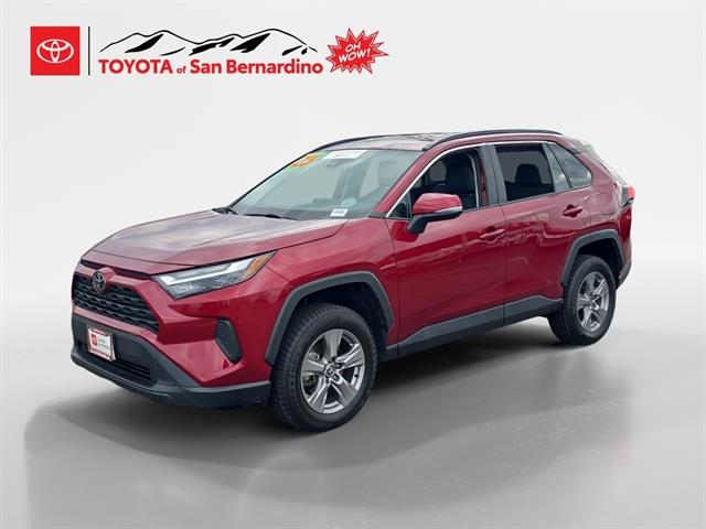 2023 Toyota RAV4 XLE's photo