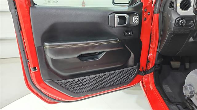 car-gallery-26