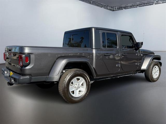 2021 Jeep Gladiator Sport S 4