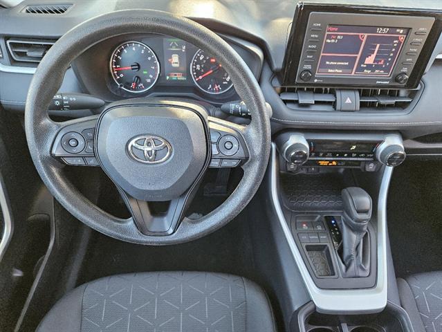 2022 Toyota RAV4 XLE 20