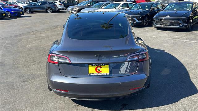 2022 Tesla Model 3 Base 8